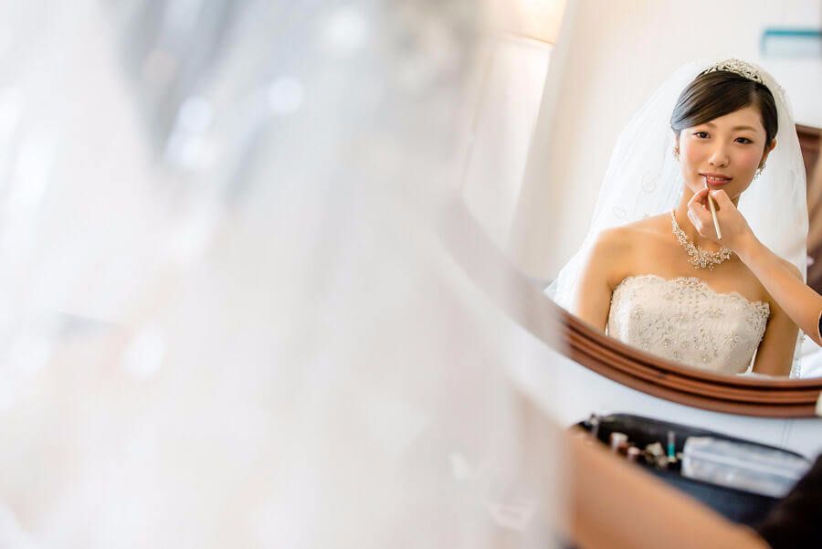 新婦お仕度のメイクショット