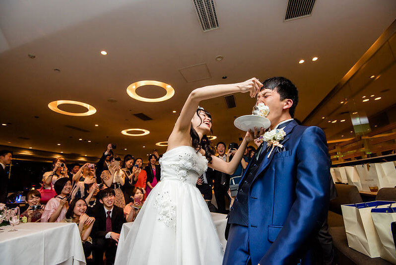 結婚式二次会ケーキカット