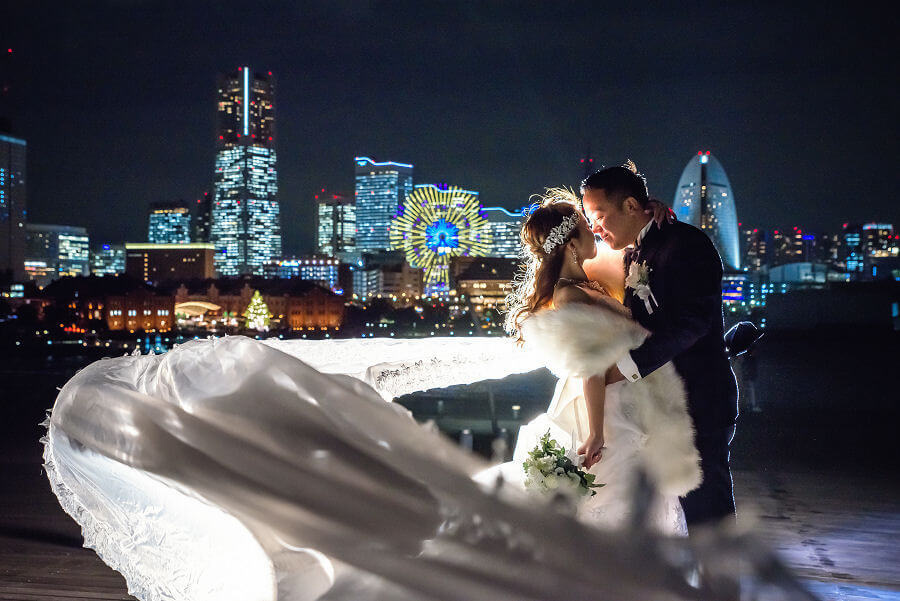 横浜大桟橋で夜景フォトウェディング