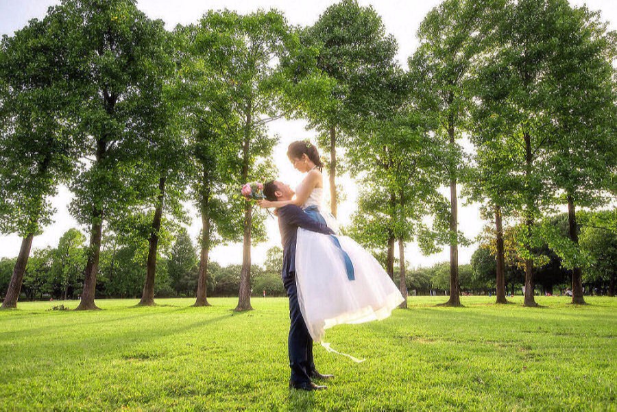 開放感溢れる公園で前撮り