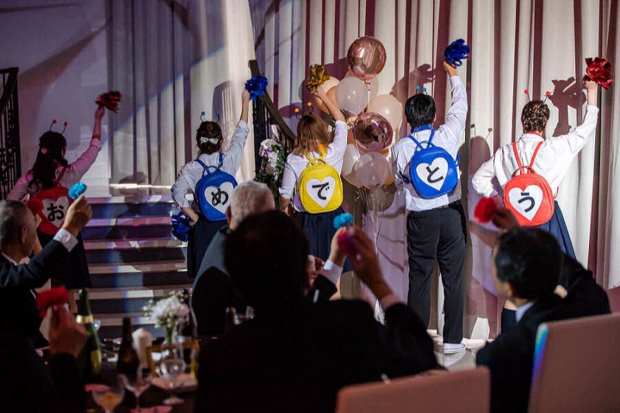 披露宴中の友人余興