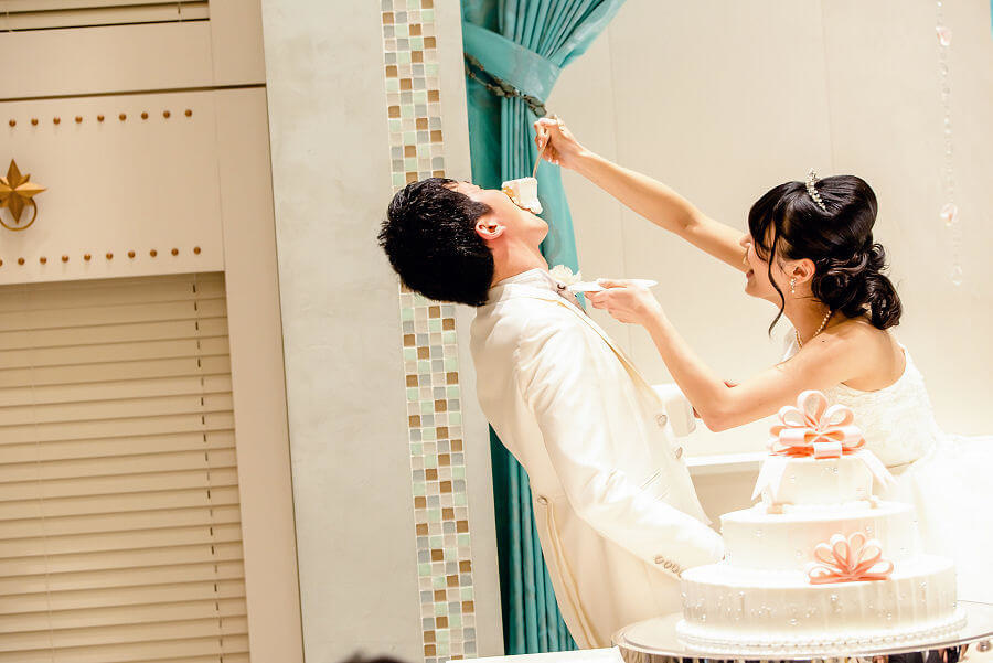 ファーストバイトするふたり