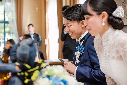 歓談中のふたり